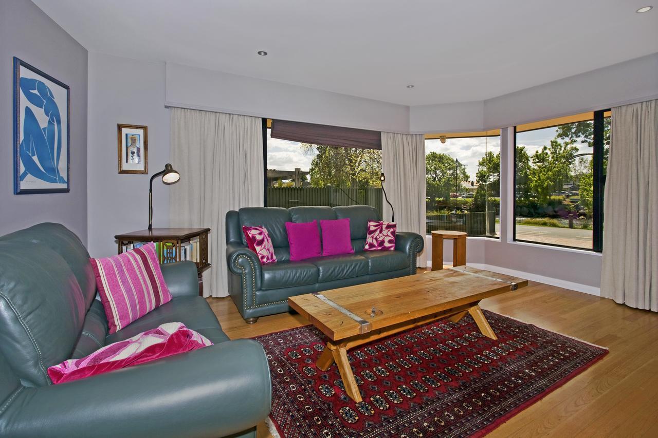 Riverside Villa - In The City By The River! Nelson Luaran gambar